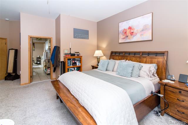 Builiding view fifty eight for 8454 Grays, Grosse Ile, MI. 48138