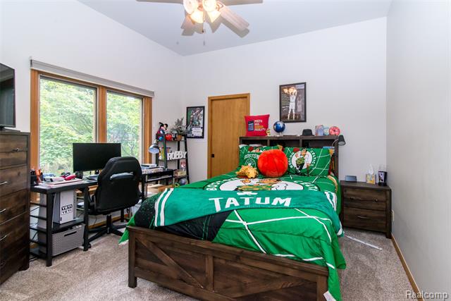 Builiding view fifty one for 8454 Grays, Grosse Ile, MI. 48138