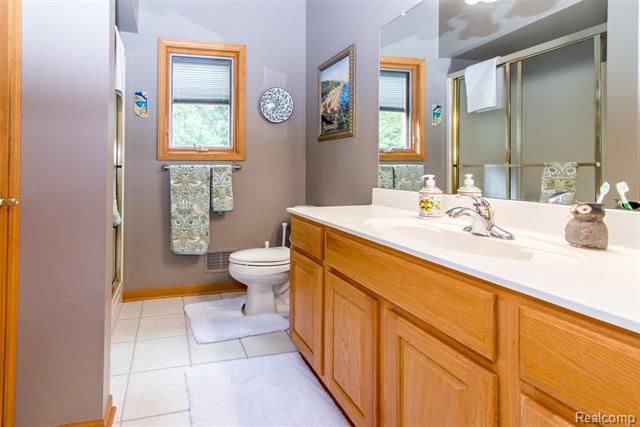 Builiding view forty two for 8454 Grays, Grosse Ile, MI. 48138