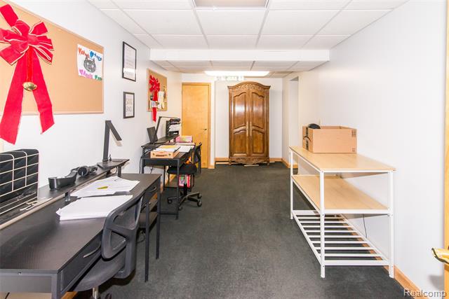 Builiding view seventy six for 8454 Grays, Grosse Ile, MI. 48138