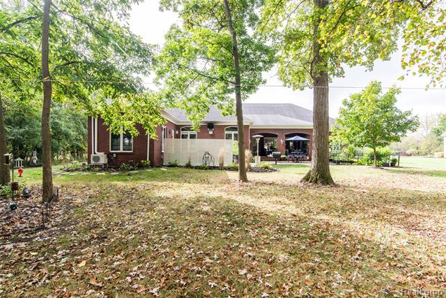 Builiding view six for 8454 Grays, Grosse Ile, MI. 48138