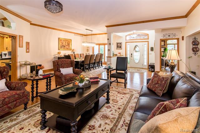 Builiding view sixteen for 8454 Grays, Grosse Ile, MI. 48138