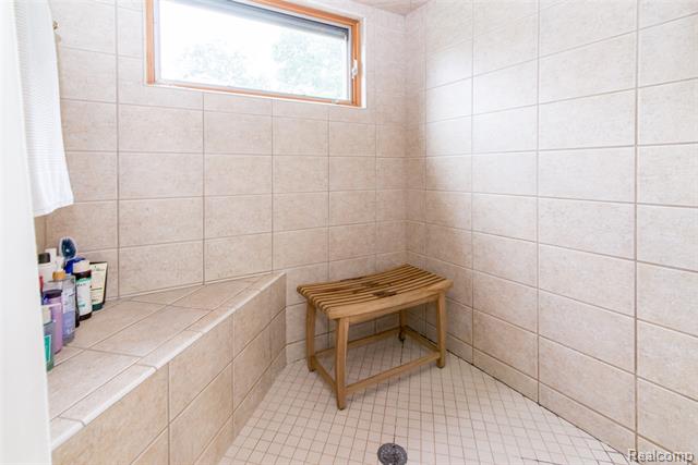 Builiding view sixty two for 8454 Grays, Grosse Ile, MI. 48138