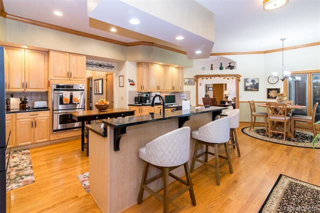 Builiding view thirty one for 8454 Grays, Grosse Ile, MI. 48138