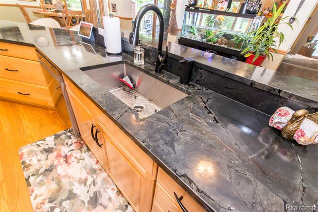 Builiding view thirty seven for 8454 Grays, Grosse Ile, MI. 48138