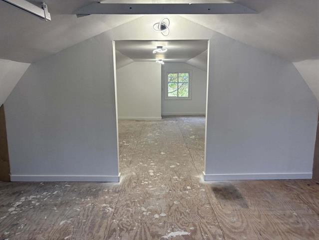 Builiding view fifty two for 3158 Lafayette, Trenton, MI. 48183