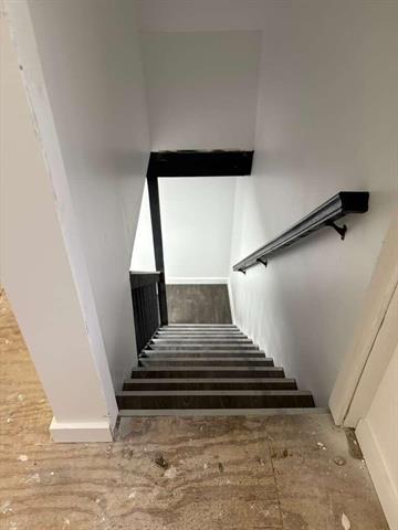 Builiding view forty nine for 3158 Lafayette, Trenton, MI. 48183