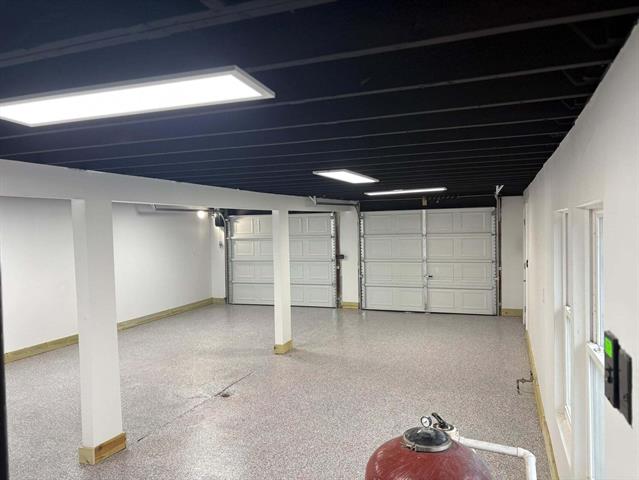 Builiding view forty six for 3158 Lafayette, Trenton, MI. 48183