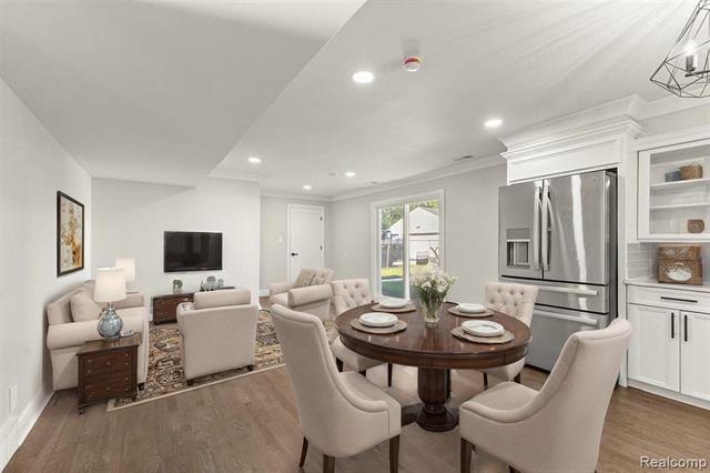 Builiding view three for 3158 Lafayette, Trenton, MI. 48183