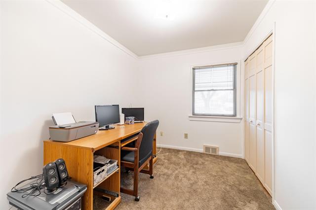 Builiding view eighteen for 3256 S Stella, Trenton, MI. 48183