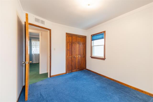 Builiding view fifteen for 3256 S Stella, Trenton, MI. 48183