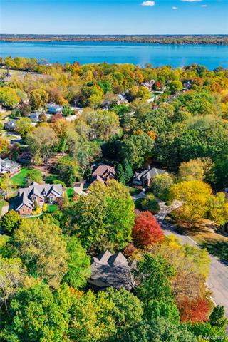 Builiding view forty three for 22015 Ember, Grosse Ile, MI. 48138