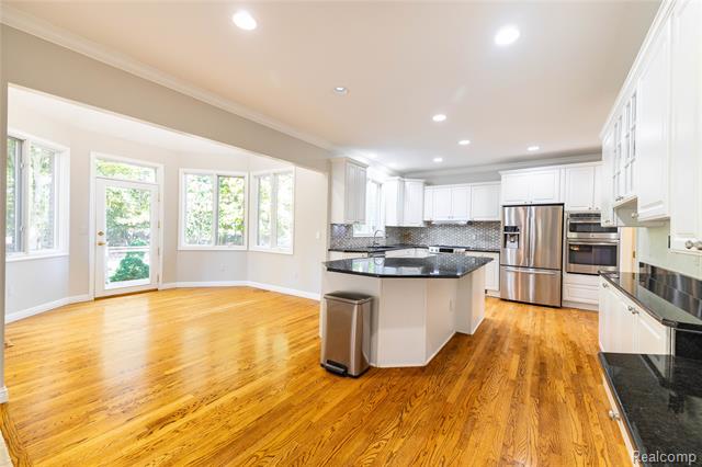 Builiding view sixteen for 22015 Ember, Grosse Ile, MI. 48138