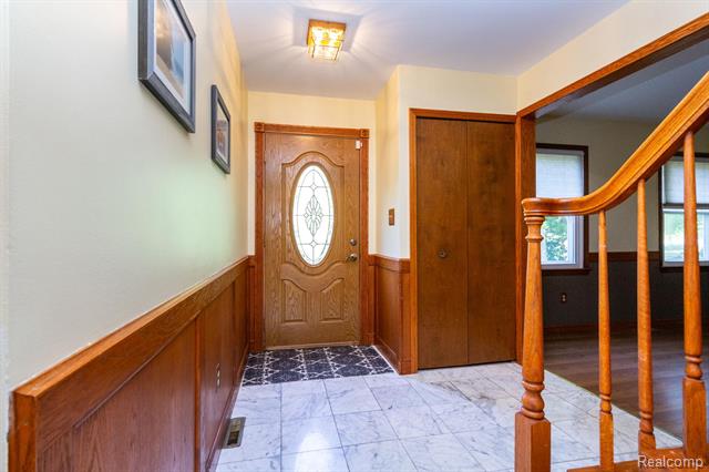 Builiding view five for 22133 Meridian, Grosse Ile, MI. 48138