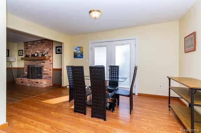 Builiding view twelve for 22133 Meridian, Grosse Ile, MI. 48138