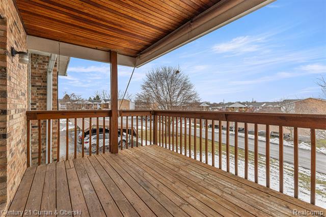 Builiding view thirty for 1325 Harbour, Trenton, MI. 48183