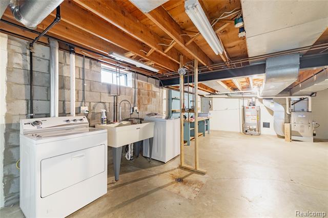 Builiding view fourteen for 21819 Meridian, Grosse Ile, MI. 48138