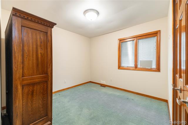 Builiding view thirteen for 21819 Meridian, Grosse Ile, MI. 48138