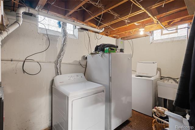 Builiding view eighteen for 1731 Grange, Trenton, MI. 48183