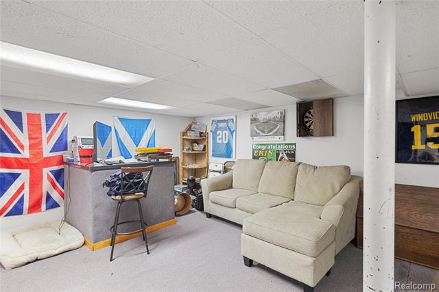 Builiding view seventeen for 1731 Grange, Trenton, MI. 48183