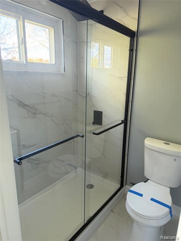 Builiding view twenty seven for 20698 Coachwood, Riverview, MI. 48193