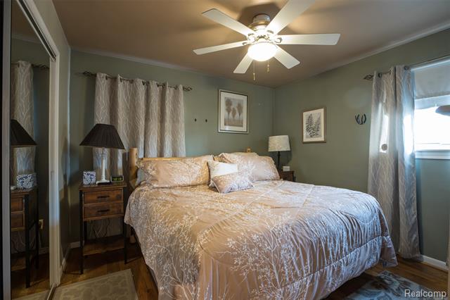 Builiding view fifteen for 1847 Churchill, Trenton, MI. 48183