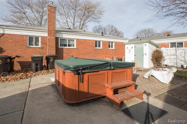 Builiding view thirty five for 1847 Churchill, Trenton, MI. 48183