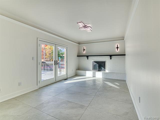 Builiding view fourteen for 1790 Evergreen, Trenton, MI. 48183