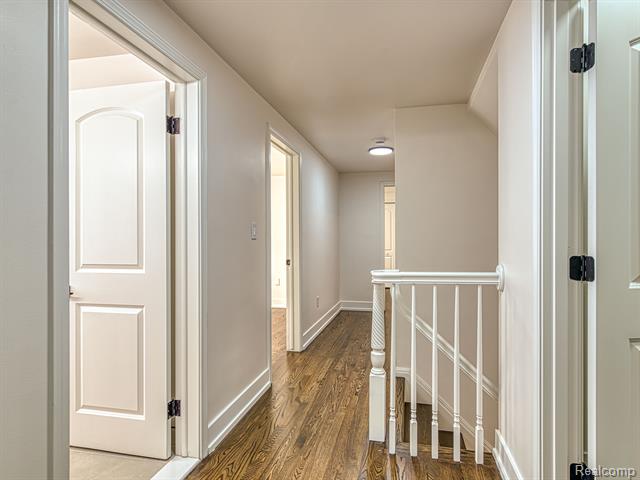 Builiding view nineteen for 1790 Evergreen, Trenton, MI. 48183