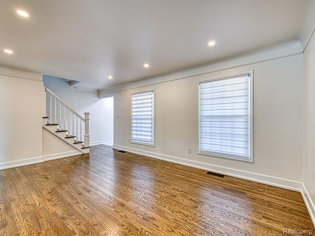 Builiding view six for 1790 Evergreen, Trenton, MI. 48183