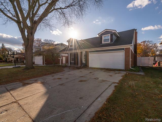 Builiding view thirty nine for 1790 Evergreen, Trenton, MI. 48183