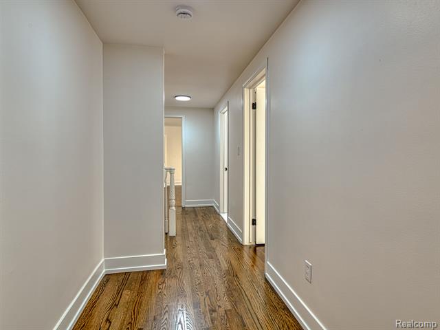 Builiding view twenty for 1790 Evergreen, Trenton, MI. 48183