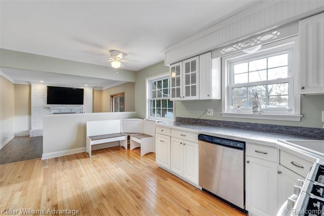 Builiding view eight for 19071 Coachwood, Riverview, MI. 48193