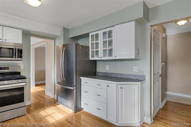 Builiding view eleven for 19071 Coachwood, Riverview, MI. 48193