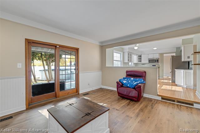 Builiding view fifteen for 19071 Coachwood, Riverview, MI. 48193