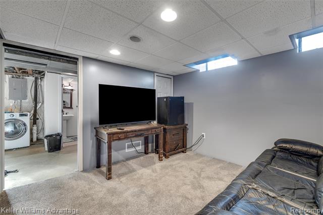 Builiding view twenty seven for 19071 Coachwood, Riverview, MI. 48193