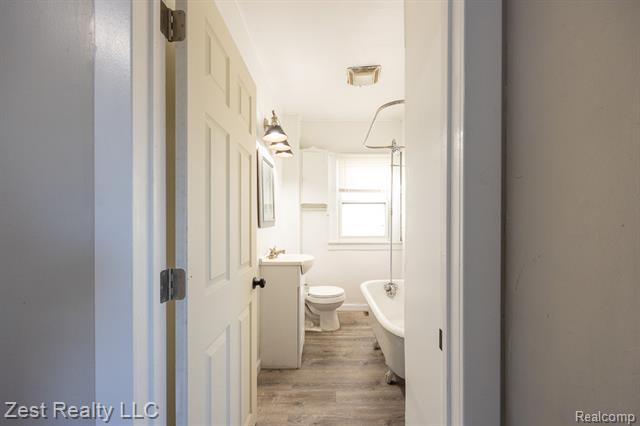 Builiding view eight for 18765 Riverview, Riverview, MI. 48193