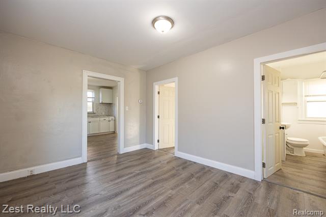 Builiding view five for 18765 Riverview, Riverview, MI. 48193