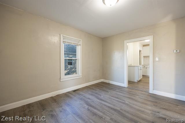 Builiding view four for 18765 Riverview, Riverview, MI. 48193