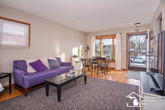 Builiding view eight for 18082 Ray, Riverview, MI. 48193