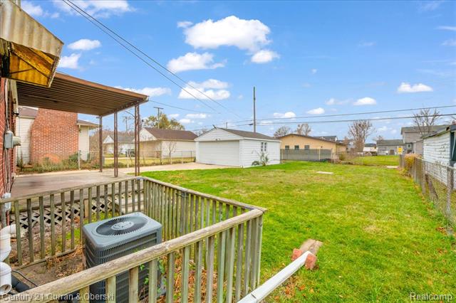 Builiding view eighteen for 18616 Koester, Riverview, MI. 48193