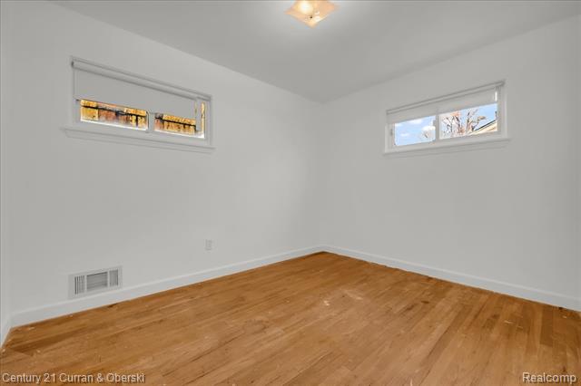 Builiding view ten for 18616 Koester, Riverview, MI. 48193