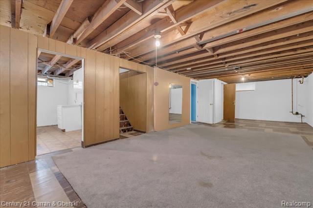 Builiding view thirteen for 18616 Koester, Riverview, MI. 48193