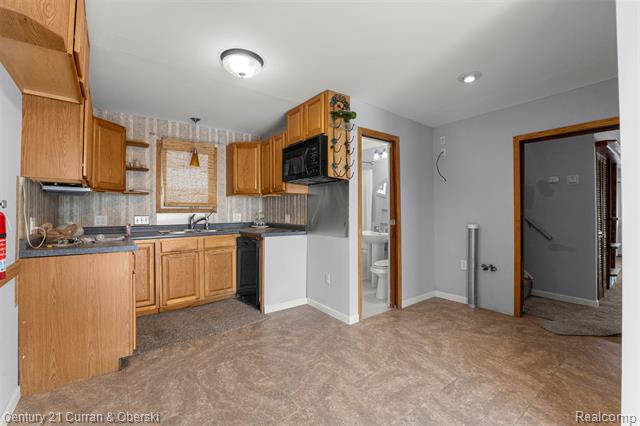 Builiding view eleven for 11531 Grant, Riverview, MI. 48193