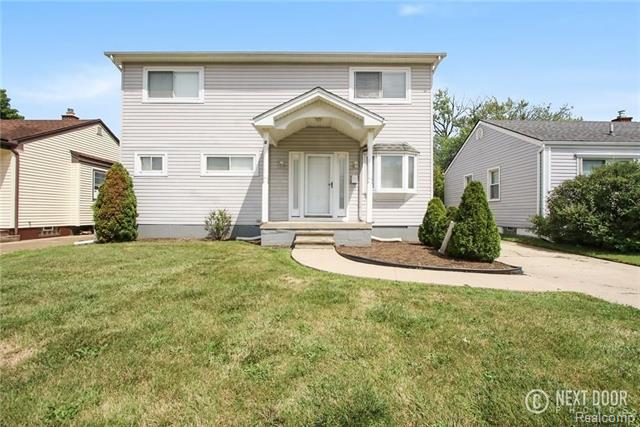 front view for 17569 Smith, Riverview, Mi. 48193