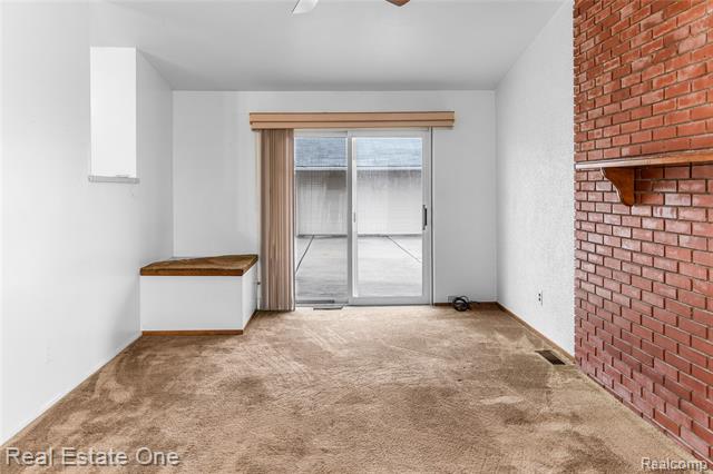 Builiding view eight for 13918 Huntington, Riverview, MI. 48193