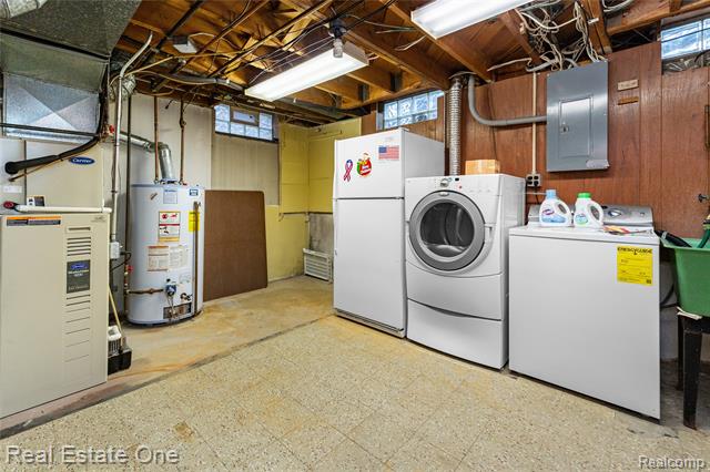 Builiding view nineteen for 13918 Huntington, Riverview, MI. 48193