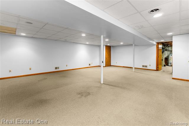 Builiding view sixteen for 13918 Huntington, Riverview, MI. 48193