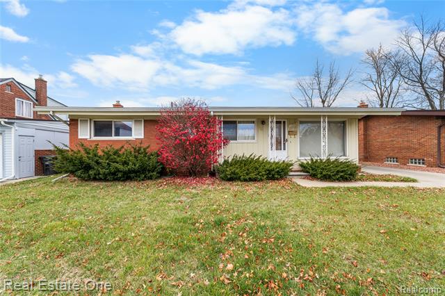 Builiding view two for 13918 Huntington, Riverview, MI. 48193