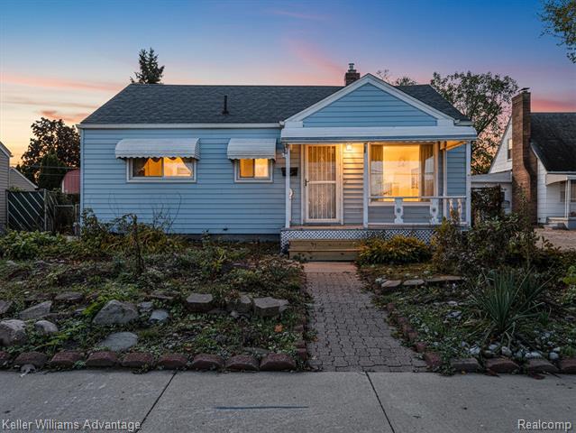 front view for 13117 Pennsylvania, Riverview, Mi. 48193